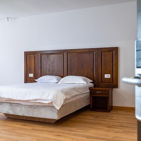 Hotel Voyager Năvodari Zewnętrze zdjęcie